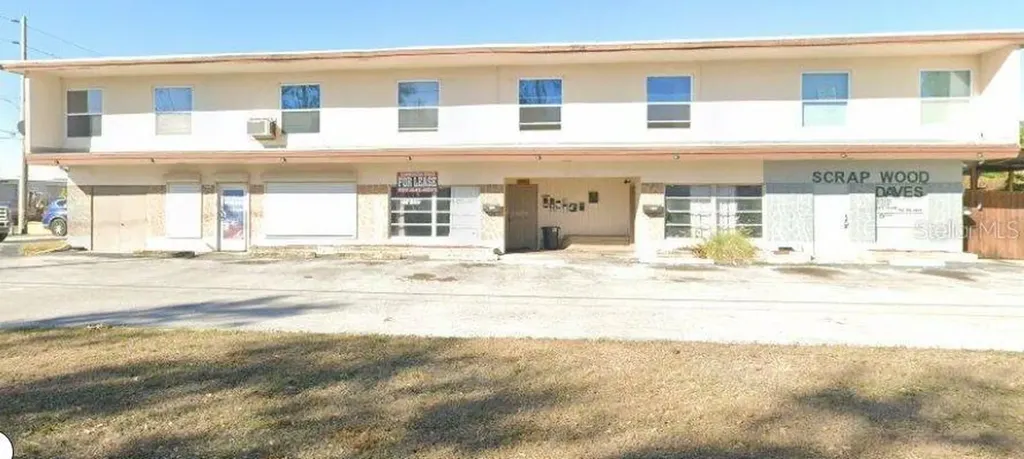 2440 25th Street N St Petersburg FL 33713