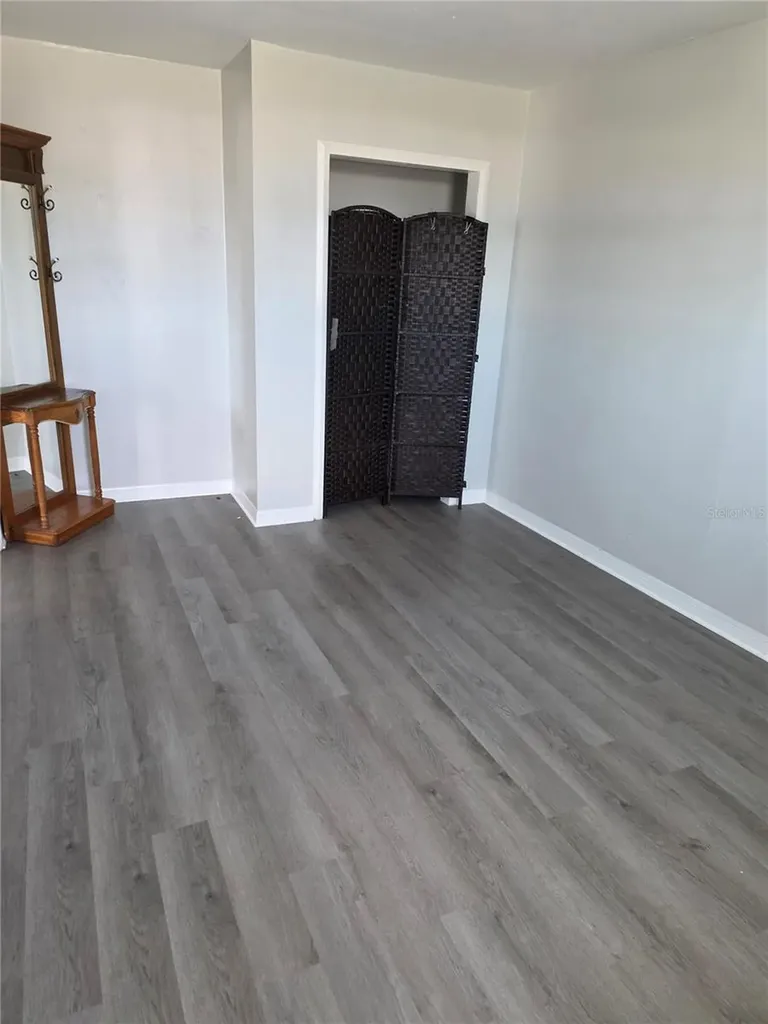 2440 25th Street N St Petersburg FL 33713