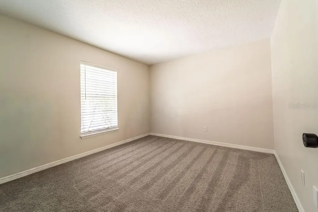 107 Needlewood Loop Debary FL 32713