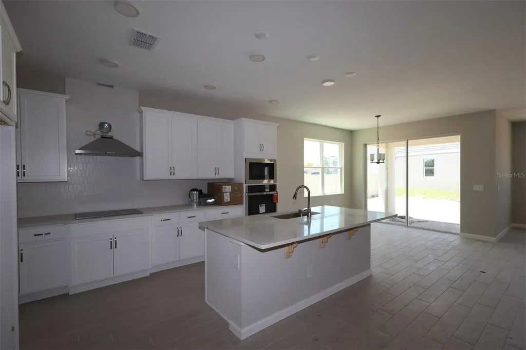 6693 Yellow Warbler Bend St Cloud FL 34773