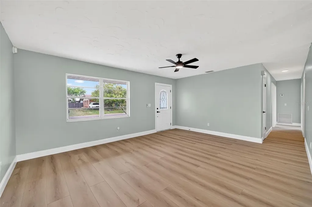 412 59th Avenue Drive W Bradenton FL 34207