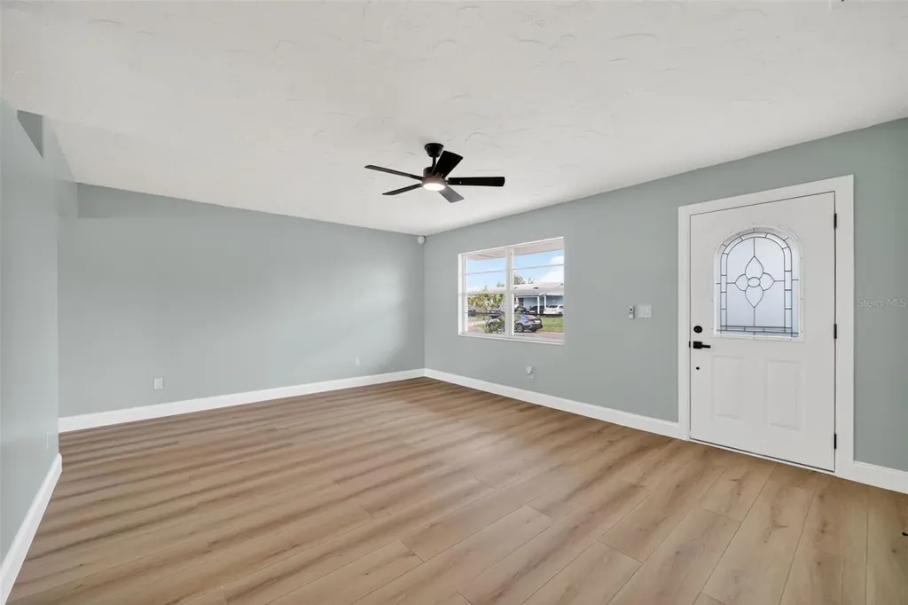 412 59th Avenue Drive W Bradenton FL 34207
