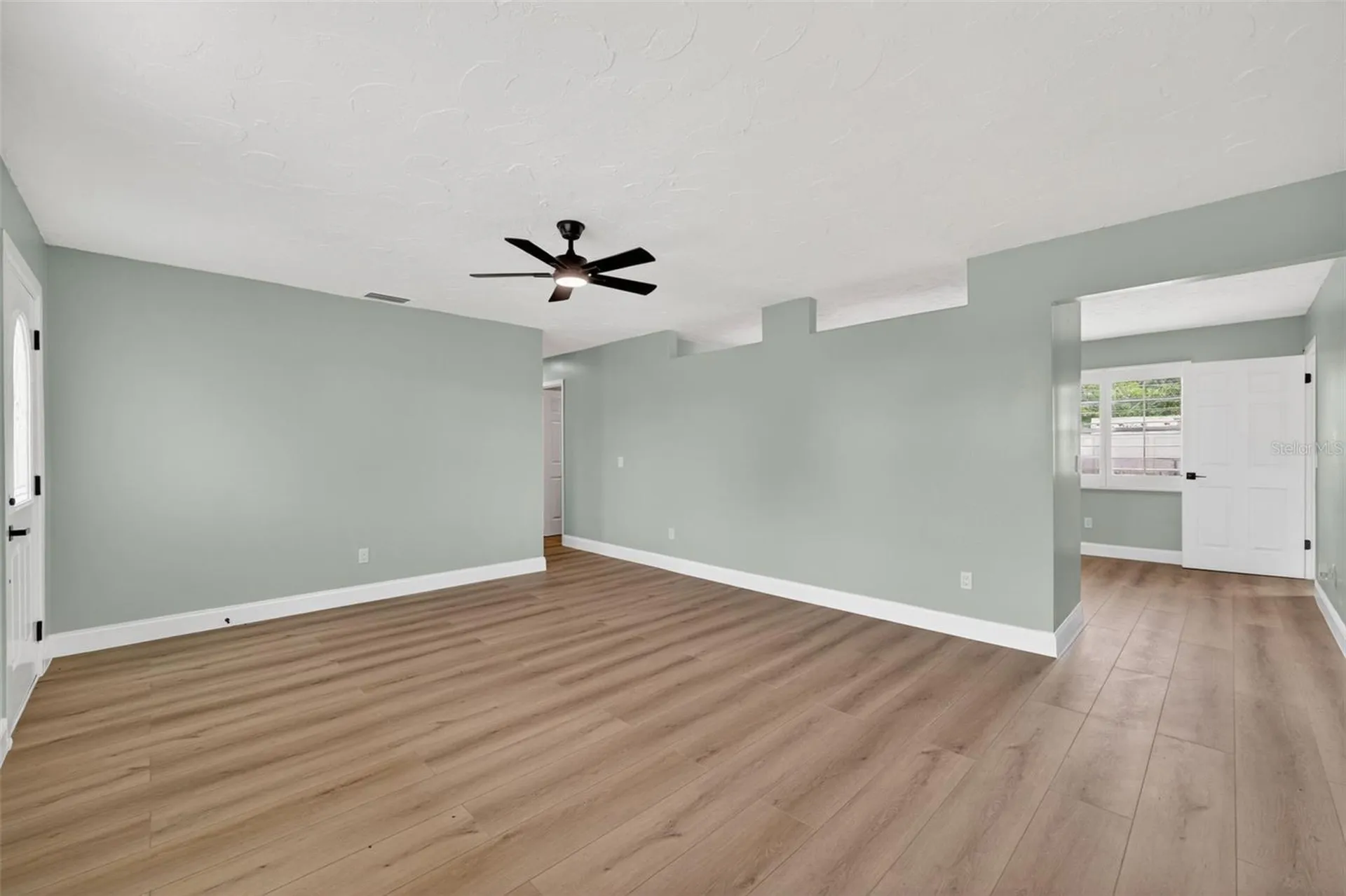 412 59th Avenue Drive W Bradenton FL 34207