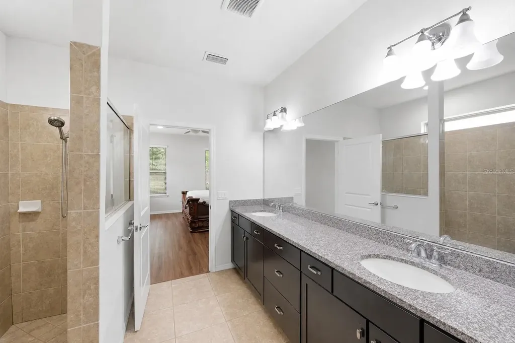 14130 Barrington Stowers Drive Lithia FL 33547