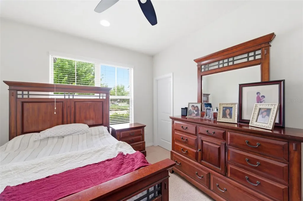 14130 Barrington Stowers Drive Lithia FL 33547