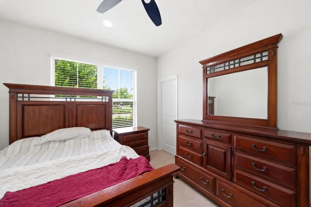 14130 Barrington Stowers Drive Lithia FL 33547