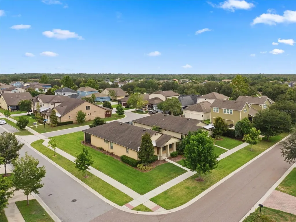 14130 Barrington Stowers Drive Lithia FL 33547