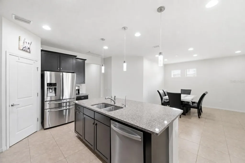 14130 Barrington Stowers Drive Lithia FL 33547