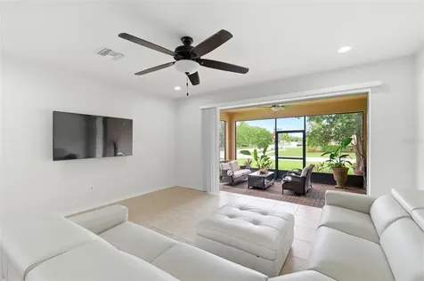 14130 Barrington Stowers Drive Lithia FL 33547