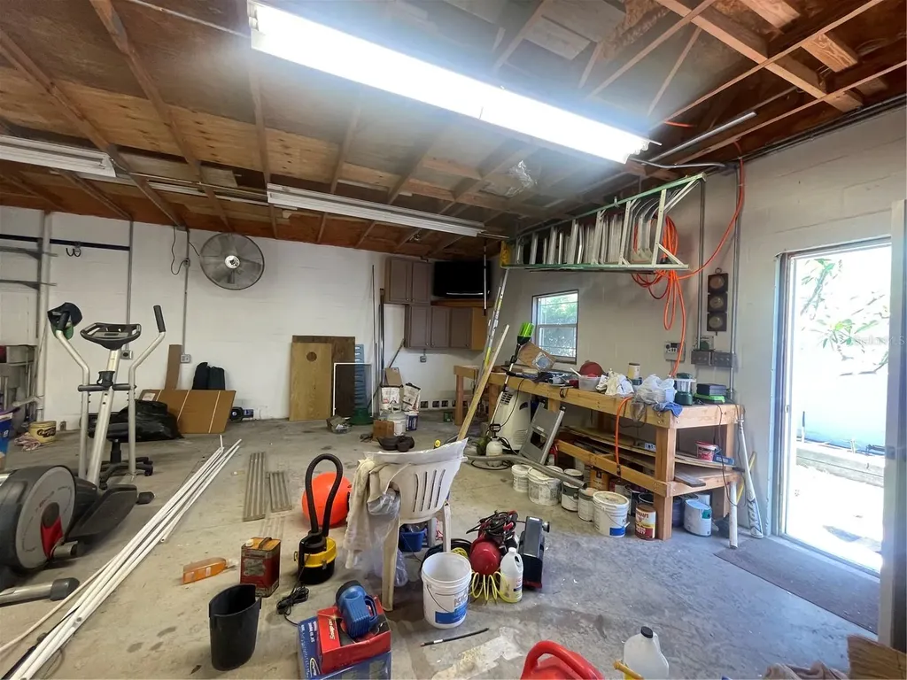 3030 W Helen Avenue Tampa FL 33611