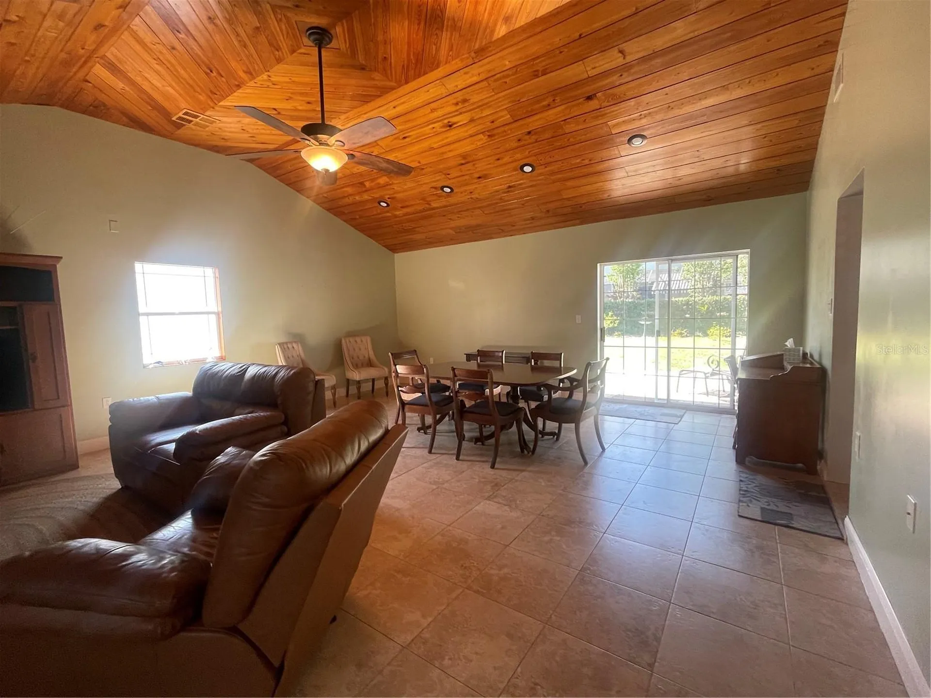 3030 W Helen Avenue Tampa FL 33611