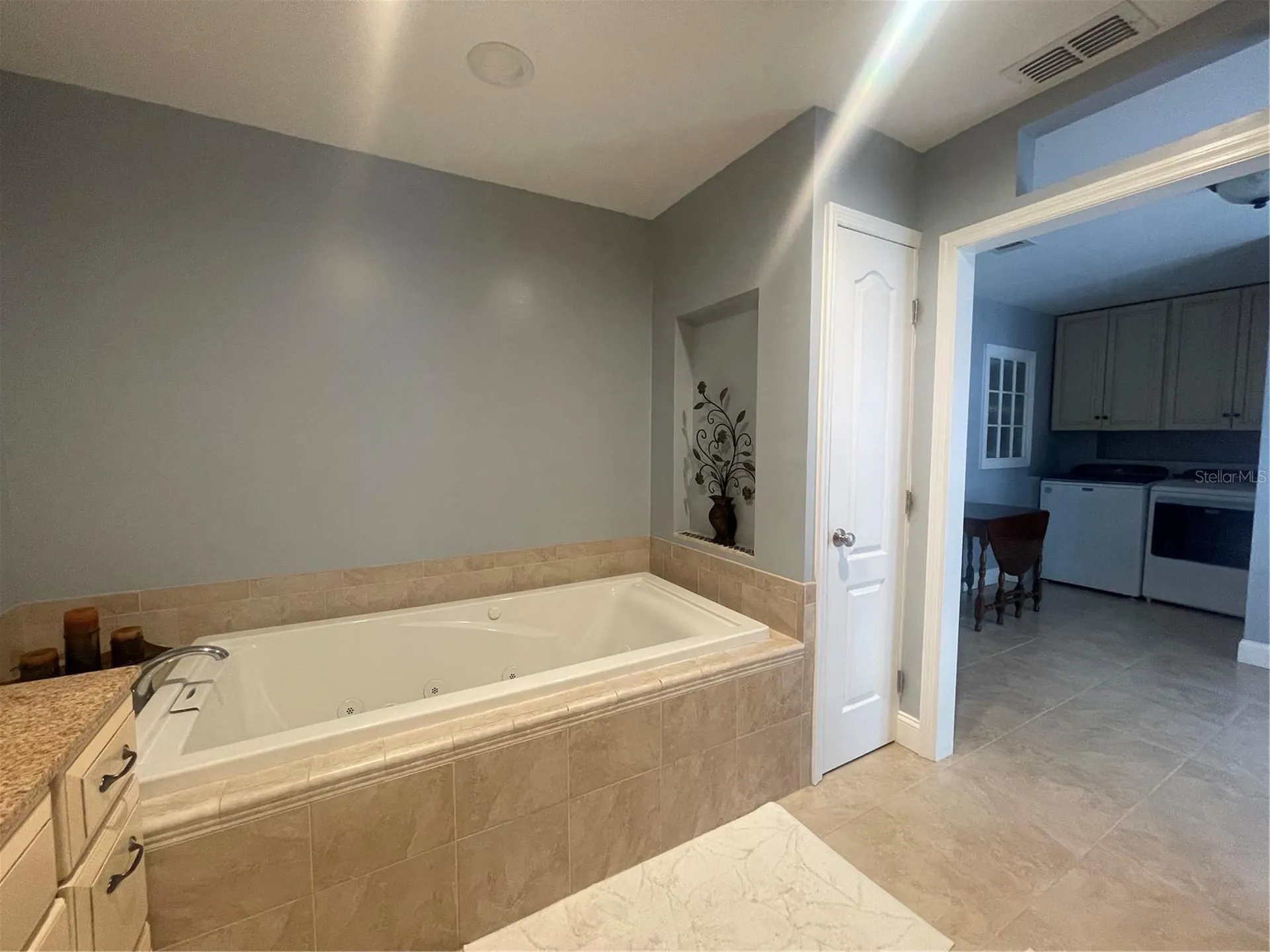 3030 W Helen Avenue Tampa FL 33611