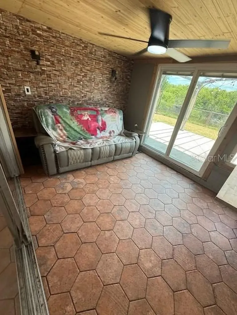 3301 Elkridge Drive Holiday FL 34691