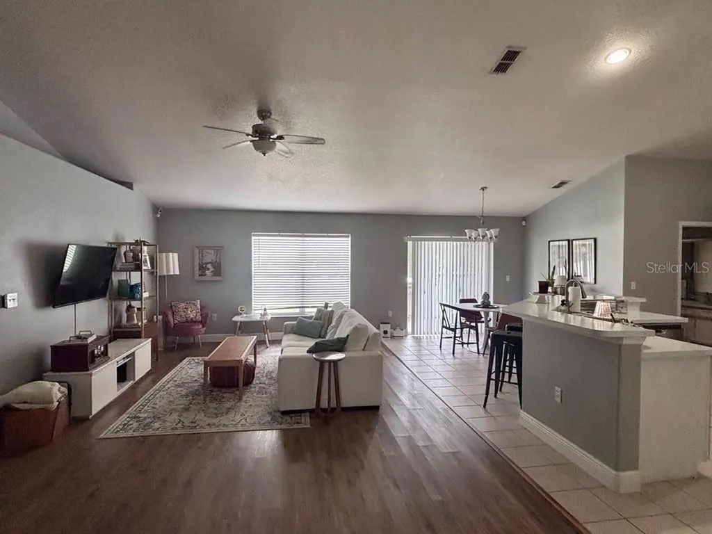 1004 Chateau Circle Minneola FL 34715