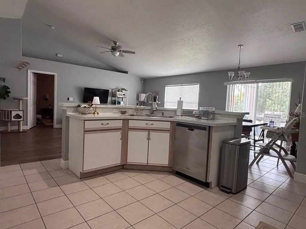 1004 Chateau Circle Minneola FL 34715