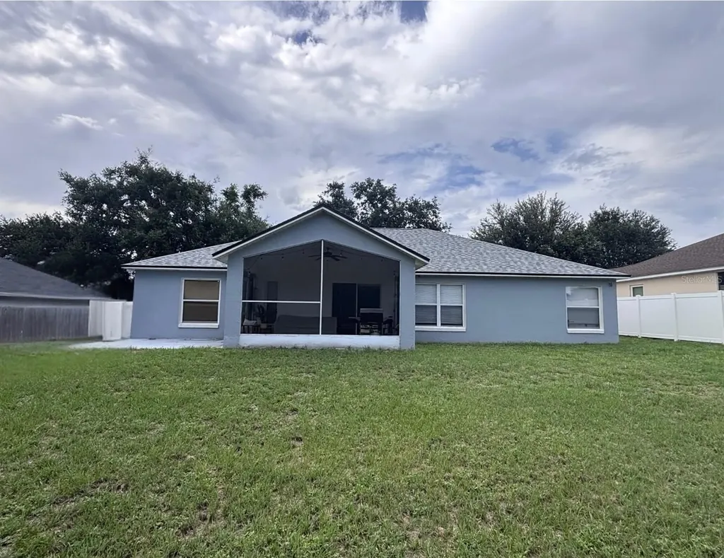 1004 Chateau Circle Minneola FL 34715
