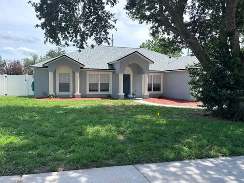 1004 Chateau Circle Minneola FL 34715