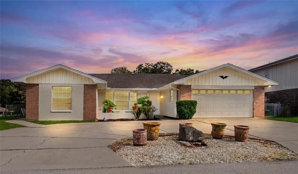 10 Felicia Court Palm Coast FL 32137