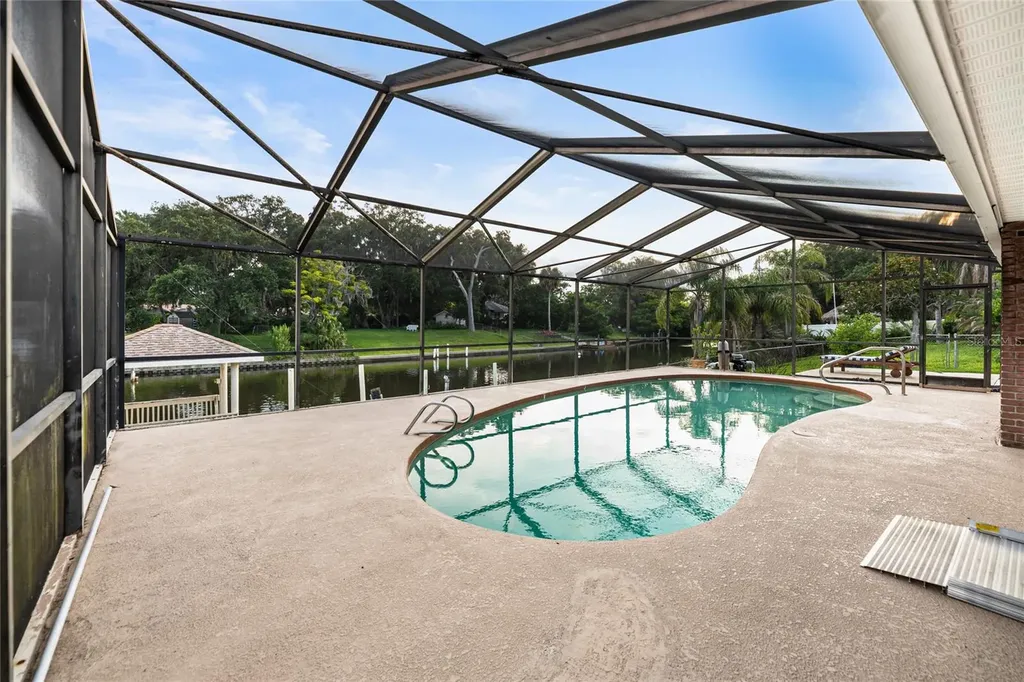10 Felicia Court Palm Coast FL 32137