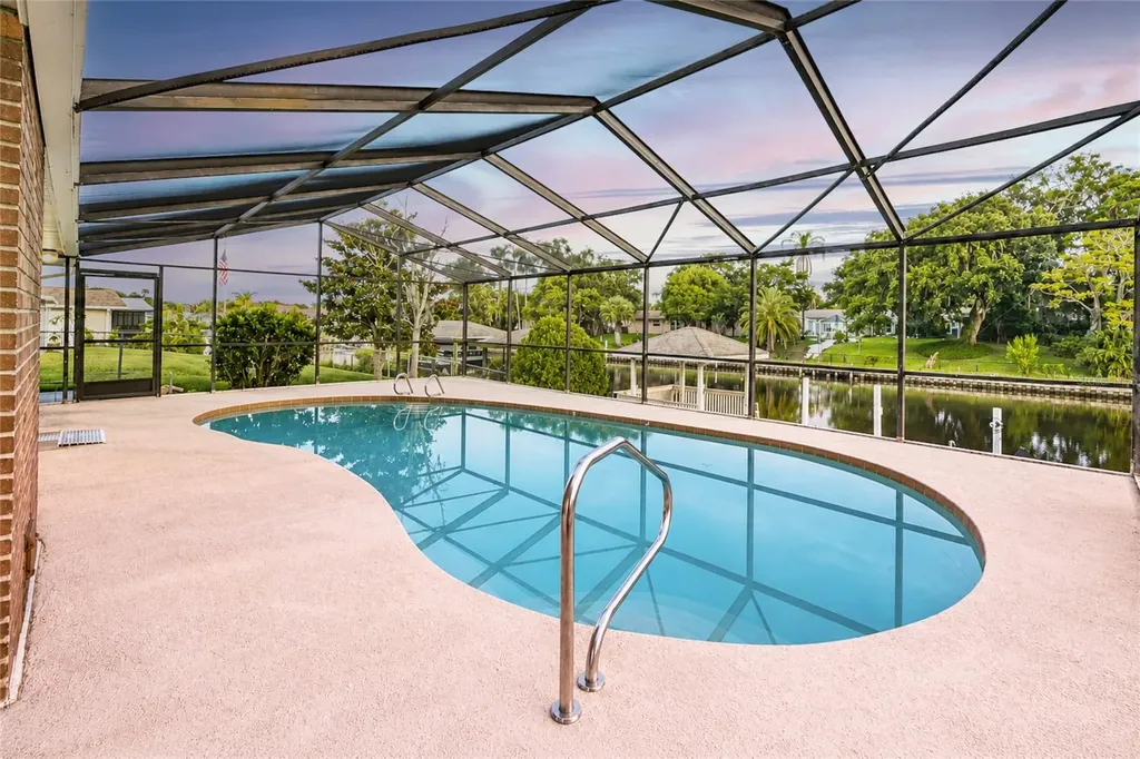 10 Felicia Court Palm Coast FL 32137