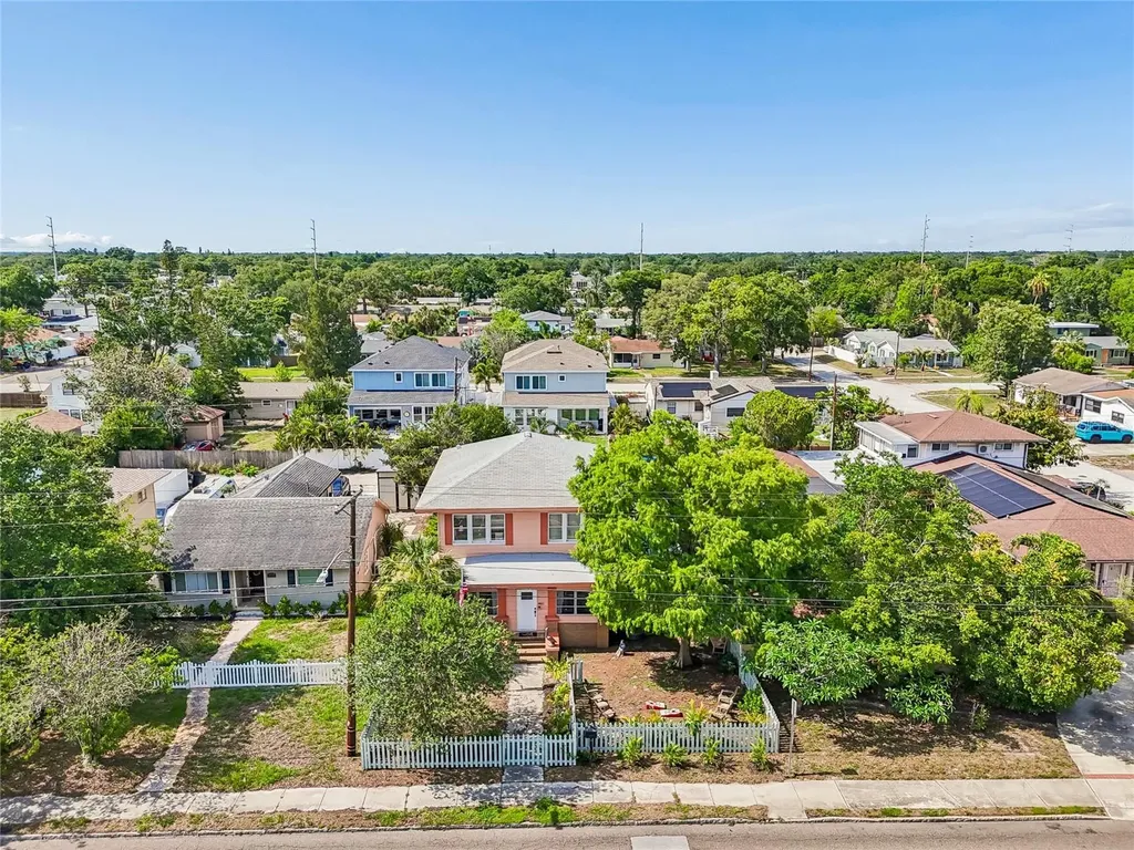 4621 9th Avenue N St Petersburg FL 33713