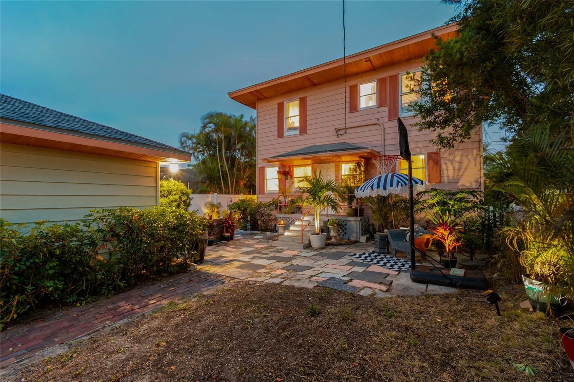 4621 9th Avenue N St Petersburg FL 33713