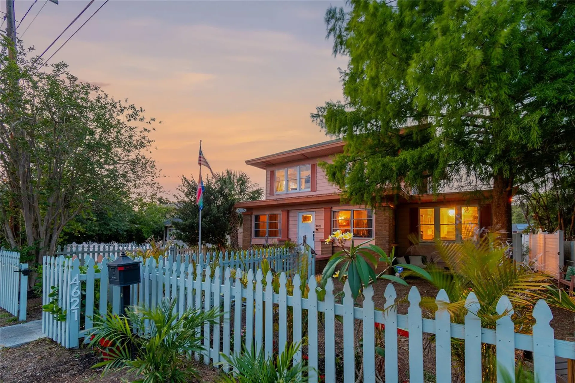 4621 9th Avenue N St Petersburg FL 33713