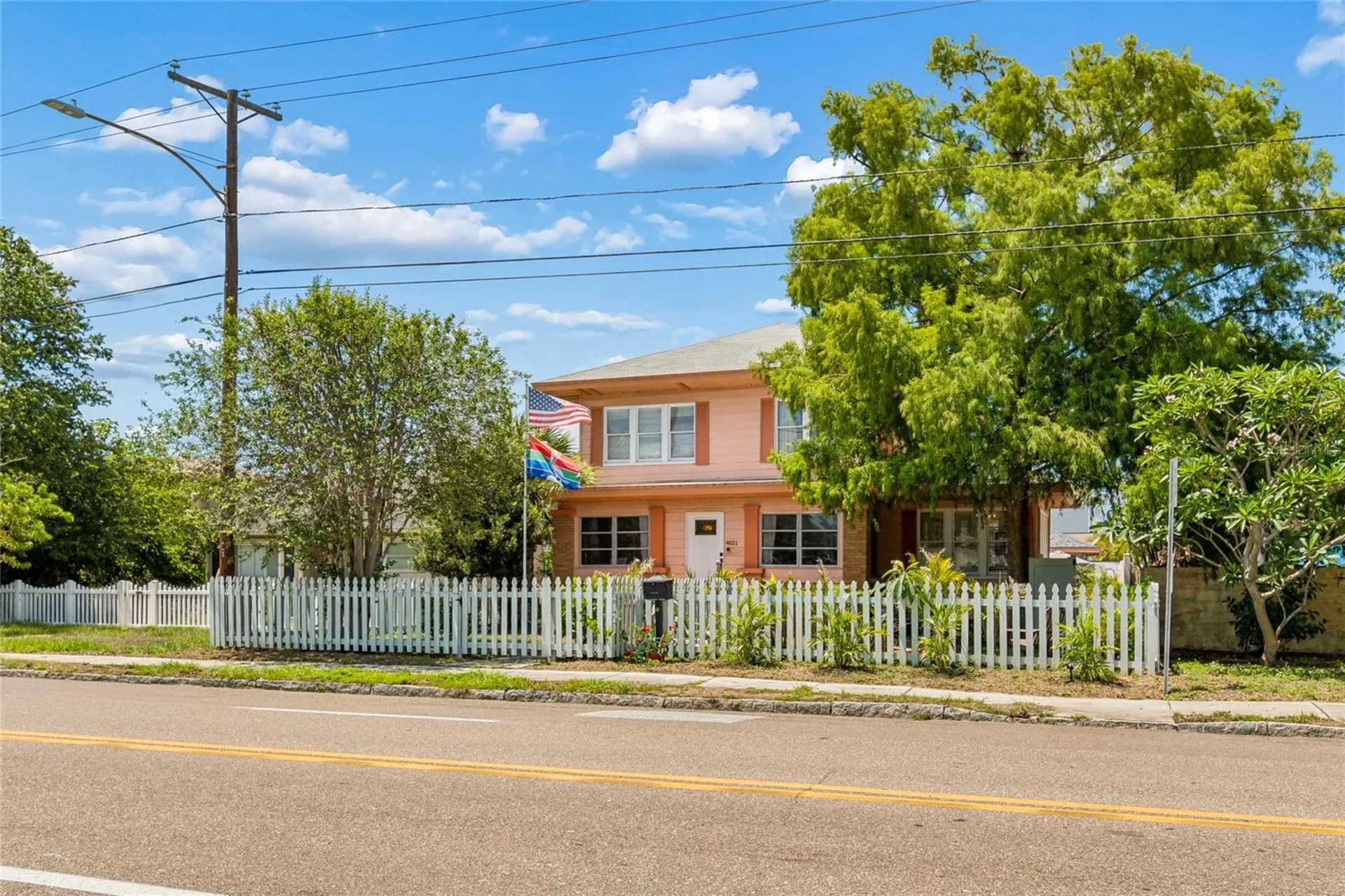4621 9th Avenue N St Petersburg FL 33713