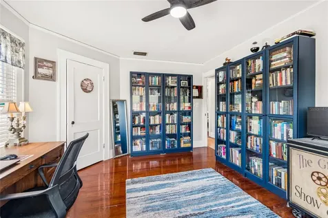 4621 9th Avenue N St Petersburg FL 33713