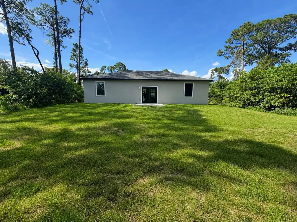 6203 Forest Court Labelle FL 33935