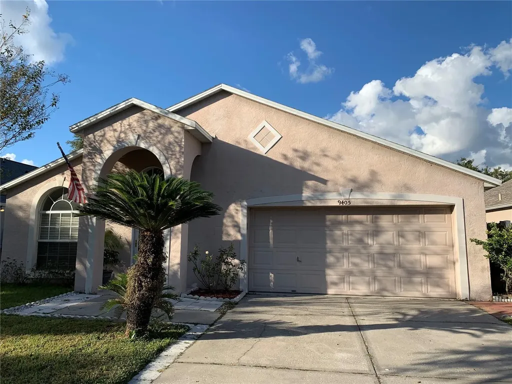 9405 Hidden Water Circle Riverview FL 33578