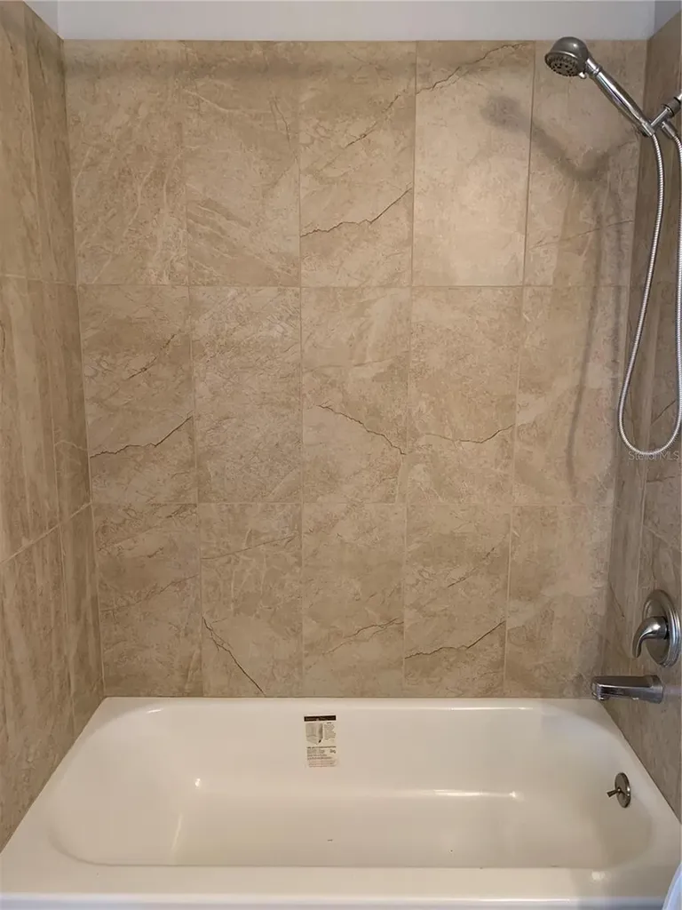 9405 Hidden Water Circle Riverview FL 33578
