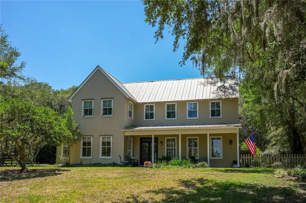 15620 NW Highway 225 Reddick FL 32686