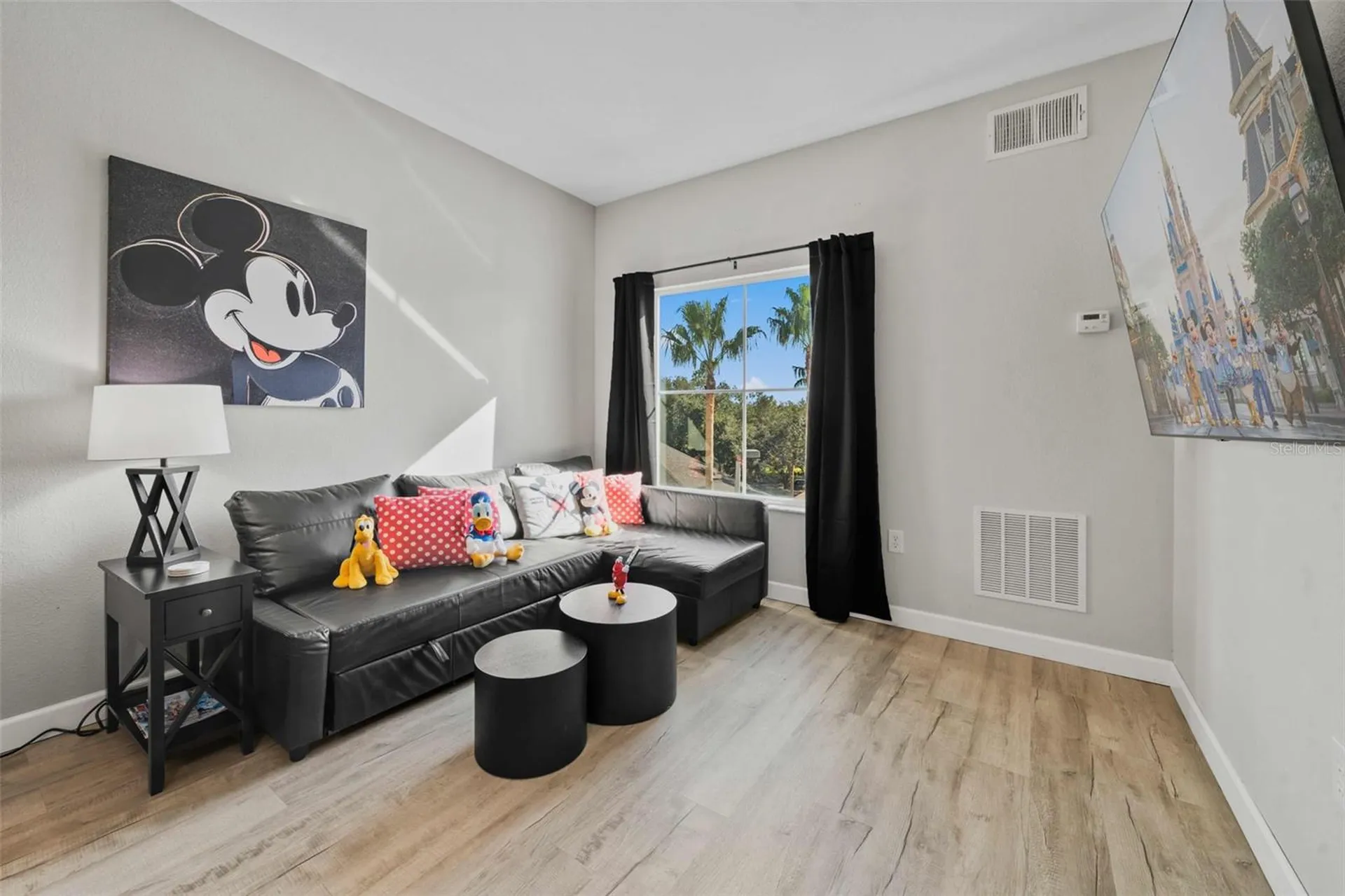 8303 Palm Parkway Orlando FL 32836