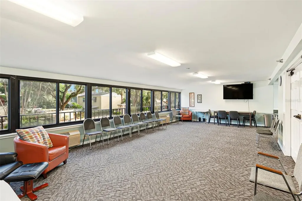 3211 W Swann Avenue Tampa FL 33609