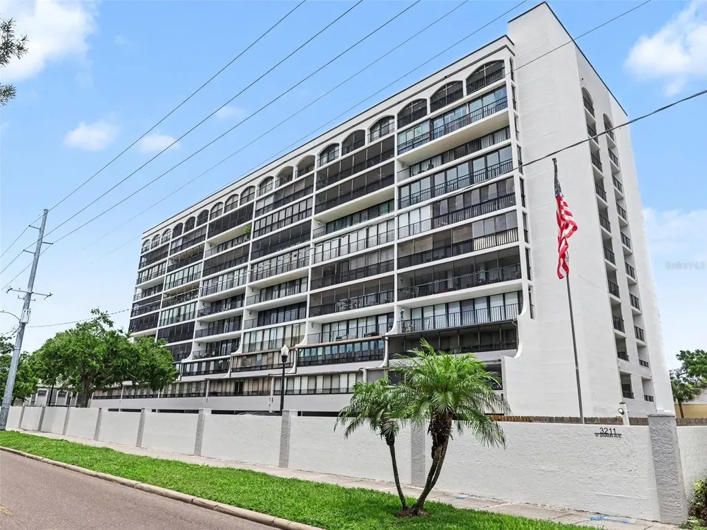 3211 W Swann Avenue Tampa FL 33609