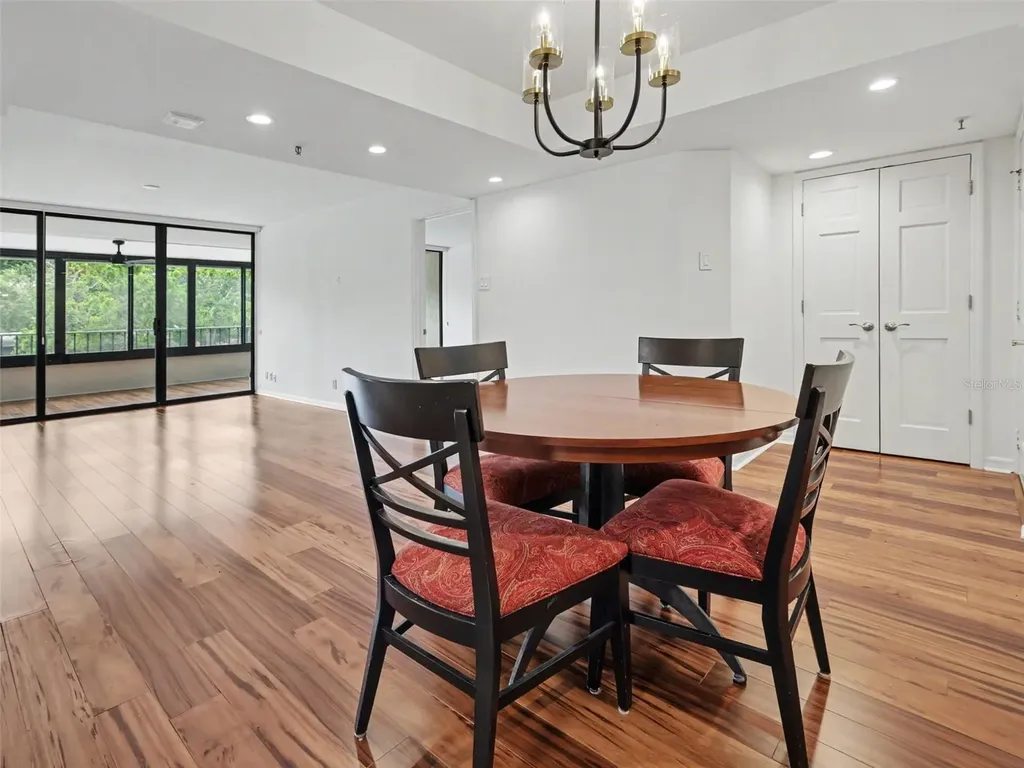 3211 W Swann Avenue Tampa FL 33609