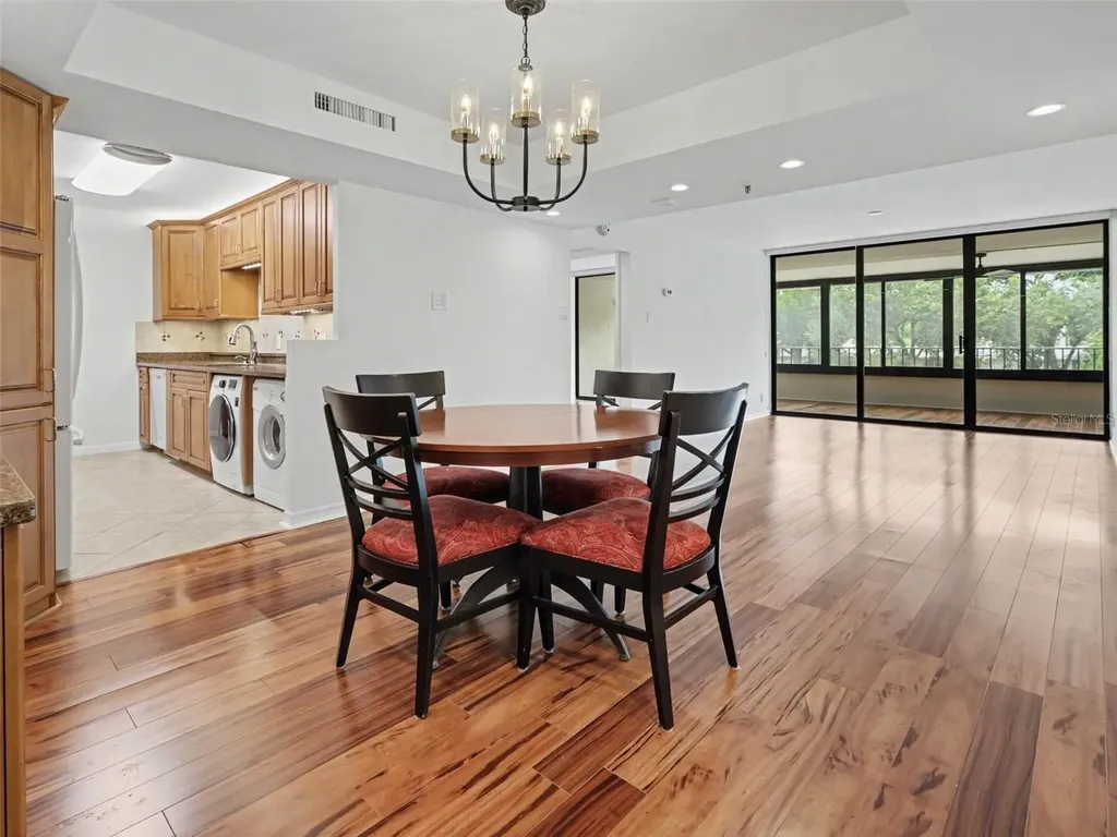 3211 W Swann Avenue Tampa FL 33609