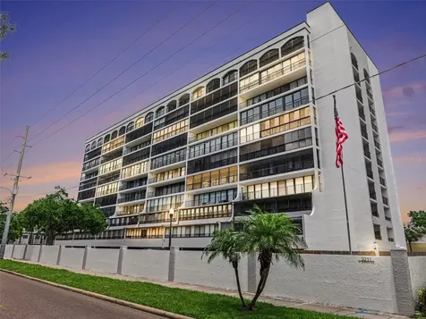 3211 W Swann Avenue Tampa FL 33609