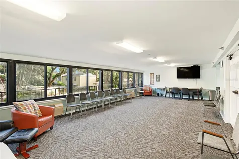 3211 W Swann Avenue Tampa FL 33609