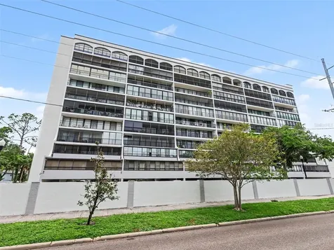 3211 W Swann Avenue Tampa FL 33609