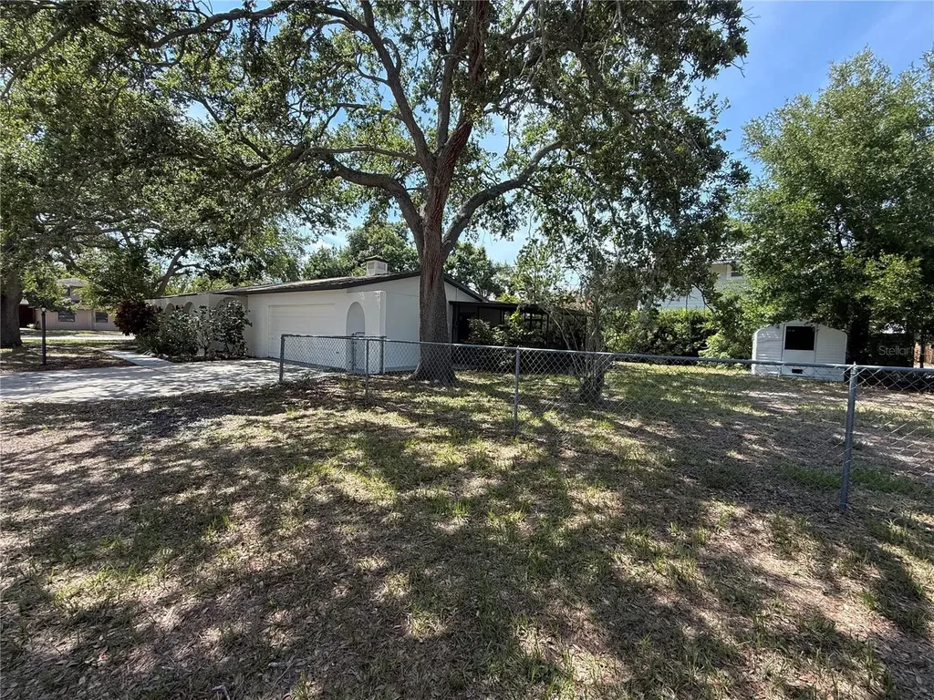 4589 32nd Avenue N St Petersburg FL 33713