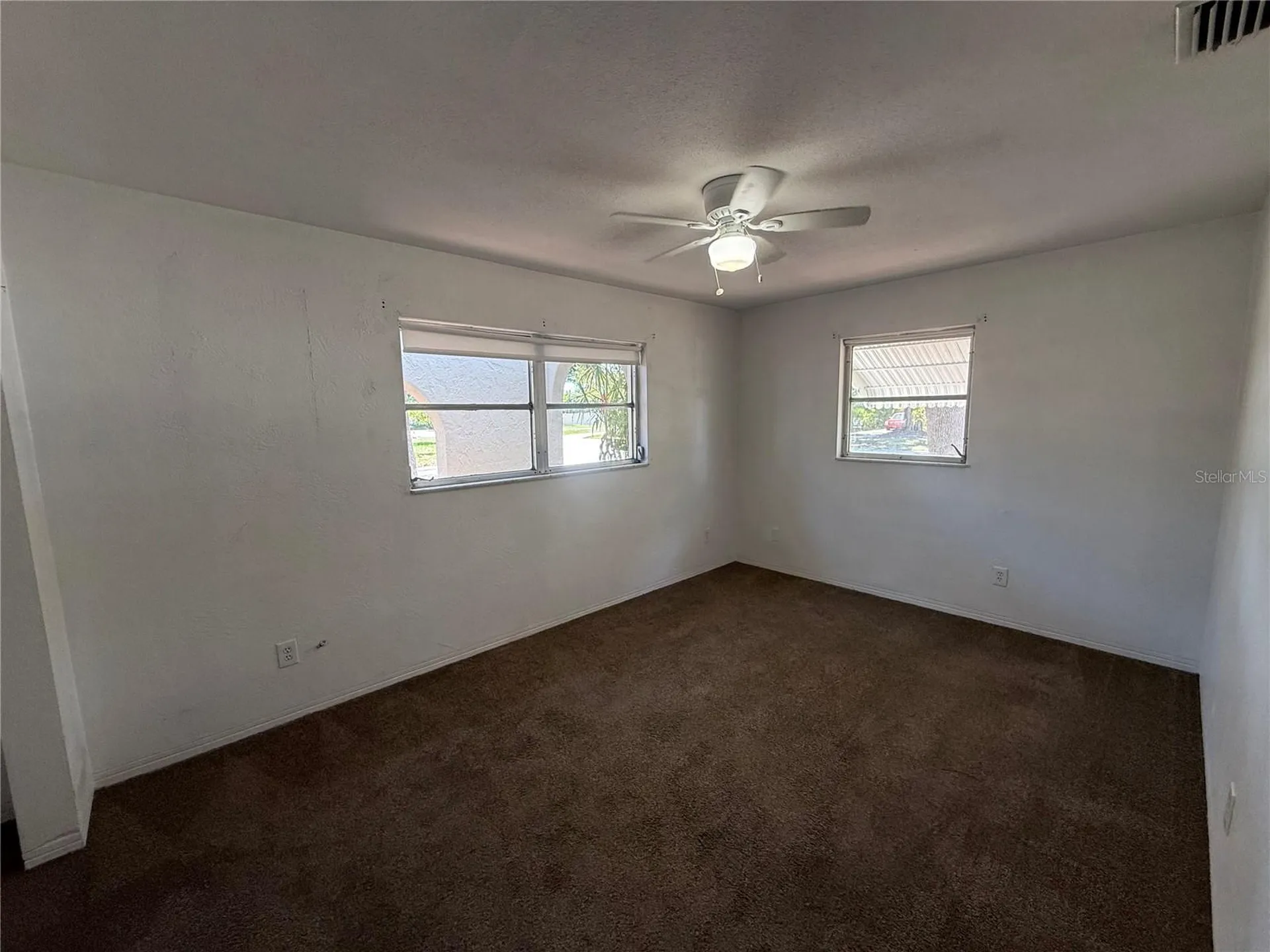 4589 32nd Avenue N St Petersburg FL 33713