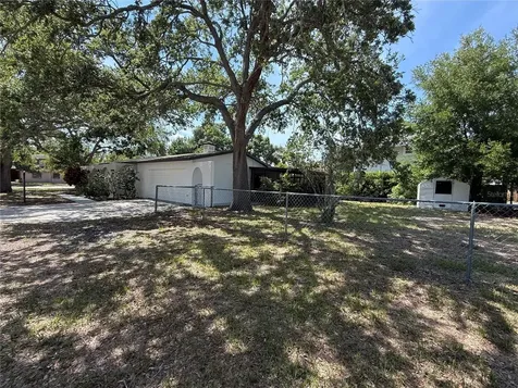 4589 32nd Avenue N St Petersburg FL 33713