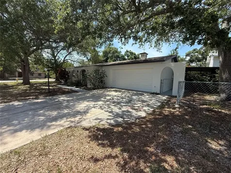 4589 32nd Avenue N St Petersburg FL 33713