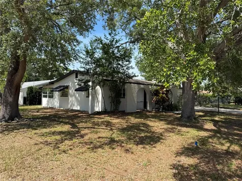 4589 32nd Avenue N St Petersburg FL 33713
