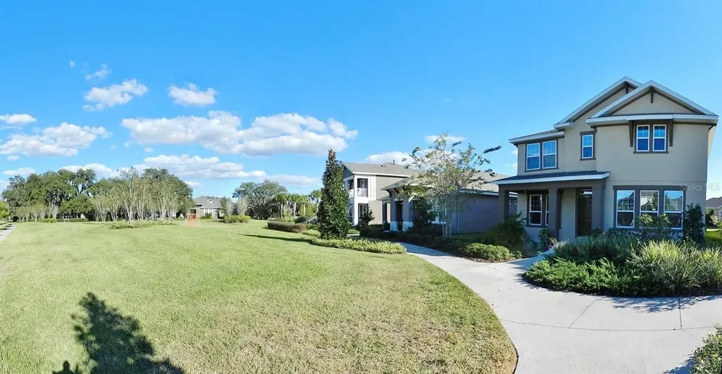 5320 Sagecrest Drive Lithia FL 33547