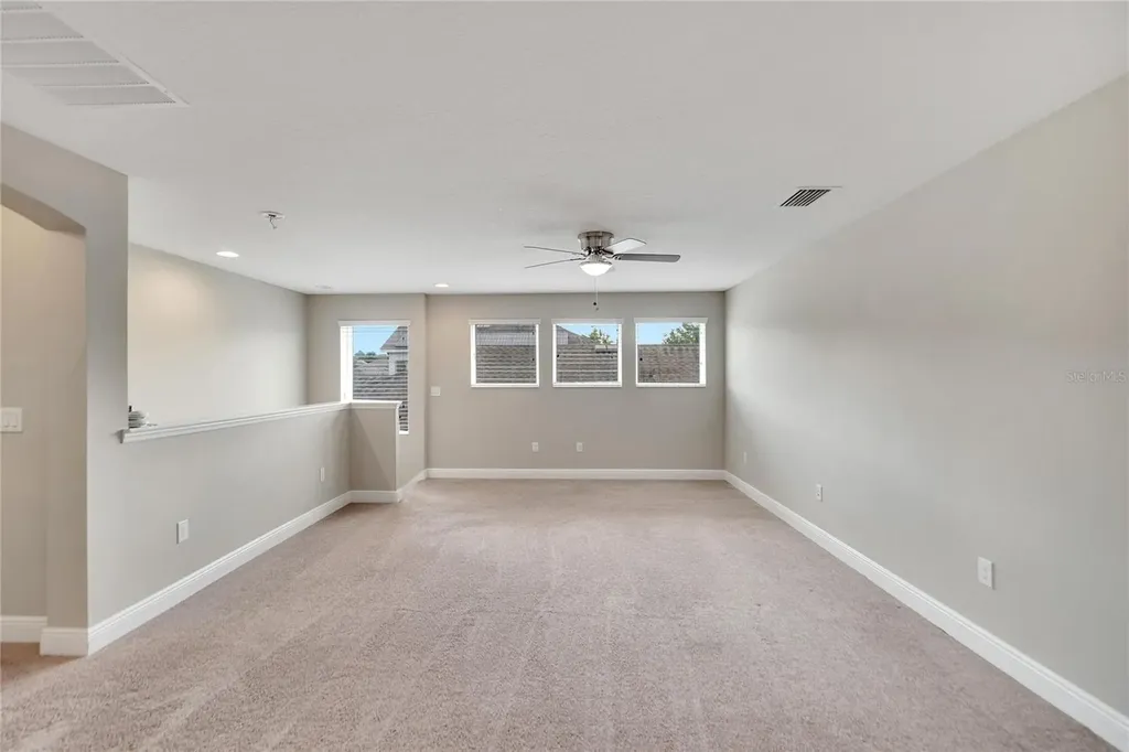 5320 Sagecrest Drive Lithia FL 33547