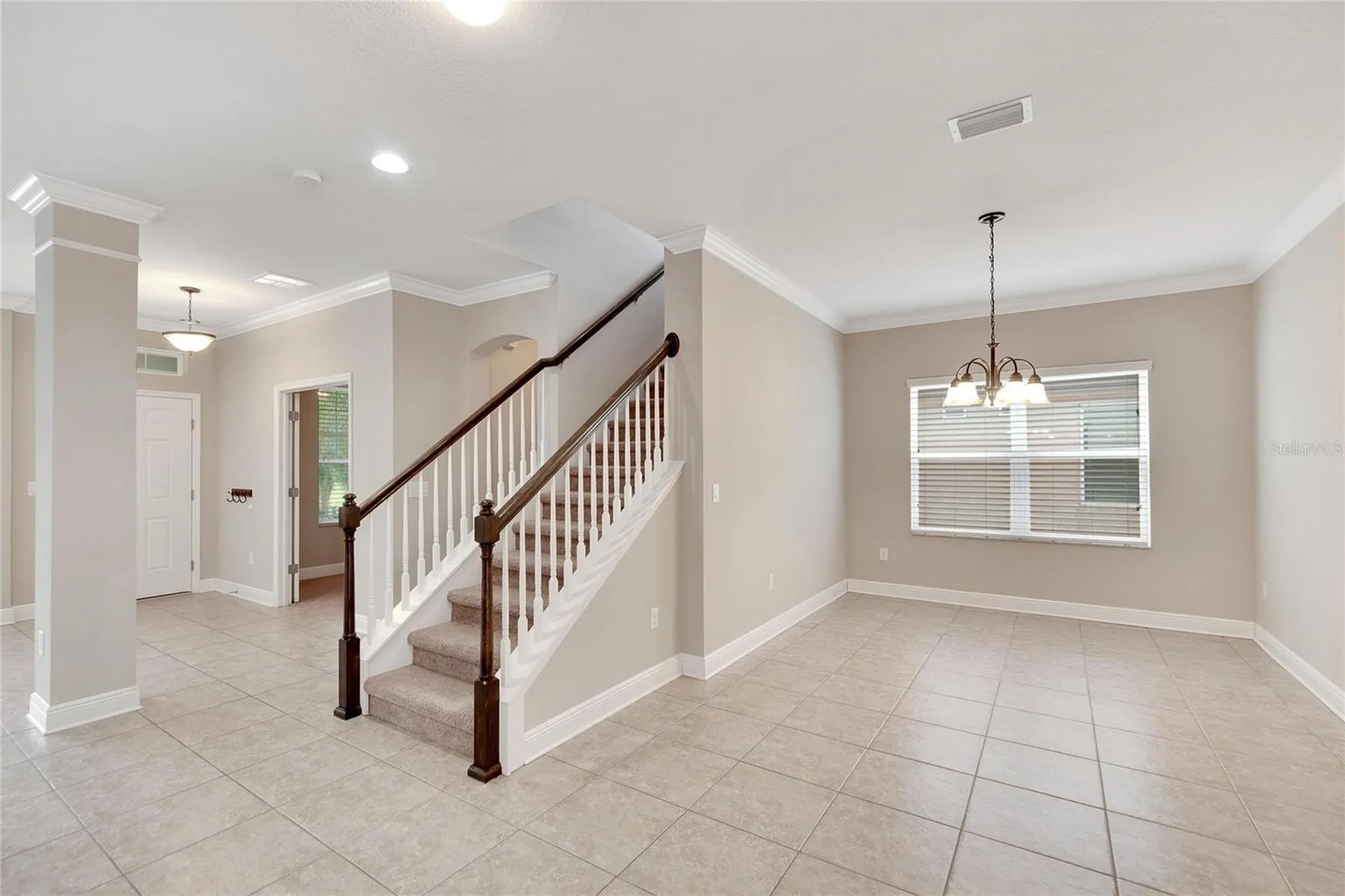 5320 Sagecrest Drive Lithia FL 33547