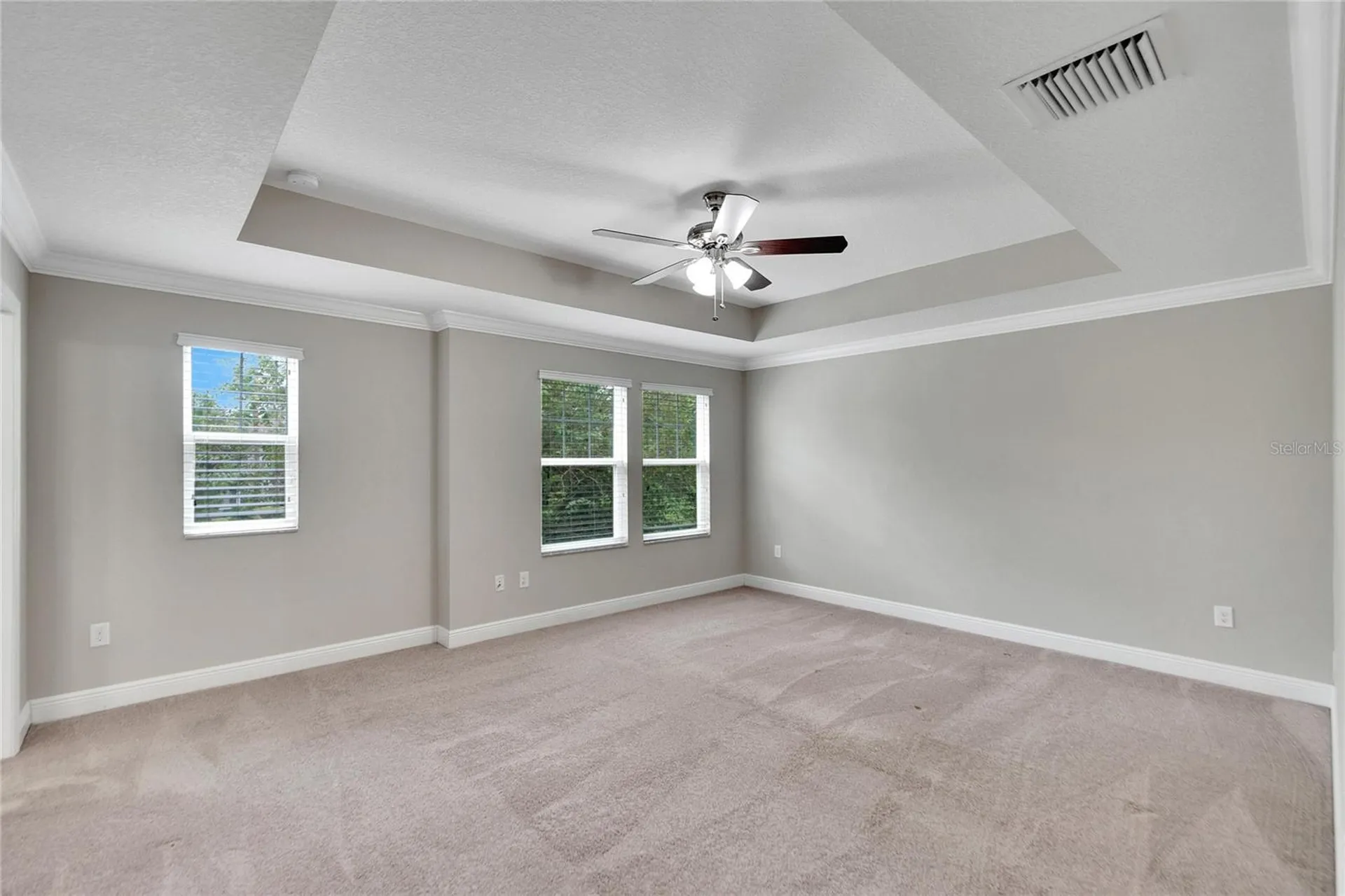 5320 Sagecrest Drive Lithia FL 33547